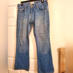 Abercrombie & Fitch👖